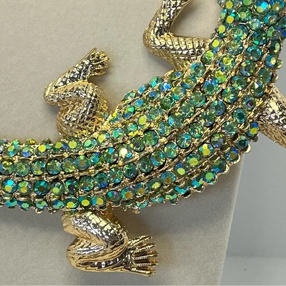 Huge Jeweled Green Lizard Pendant Statement Necklace - Picture 5 of 13